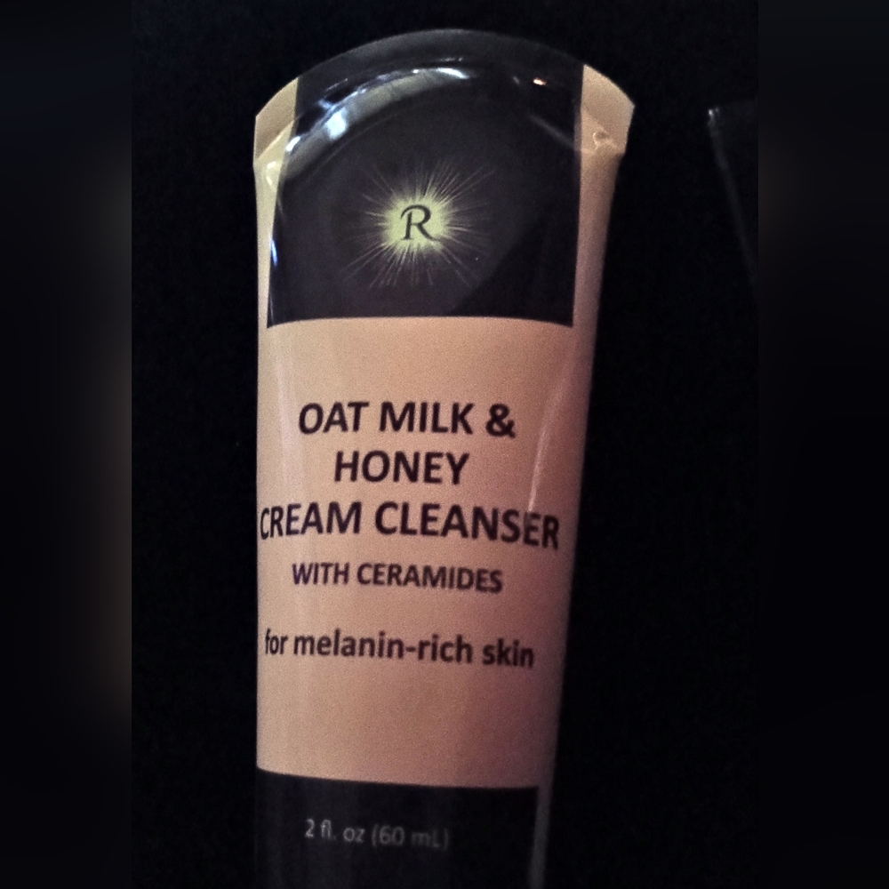 Oat milk and honey cleanser  hydrating